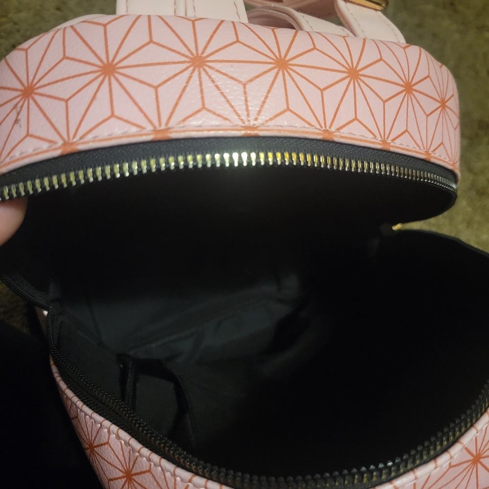 Demon Slayer back pack - Picture 3 of 7